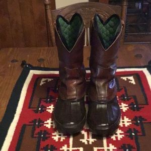 Schnee’s insulated boots